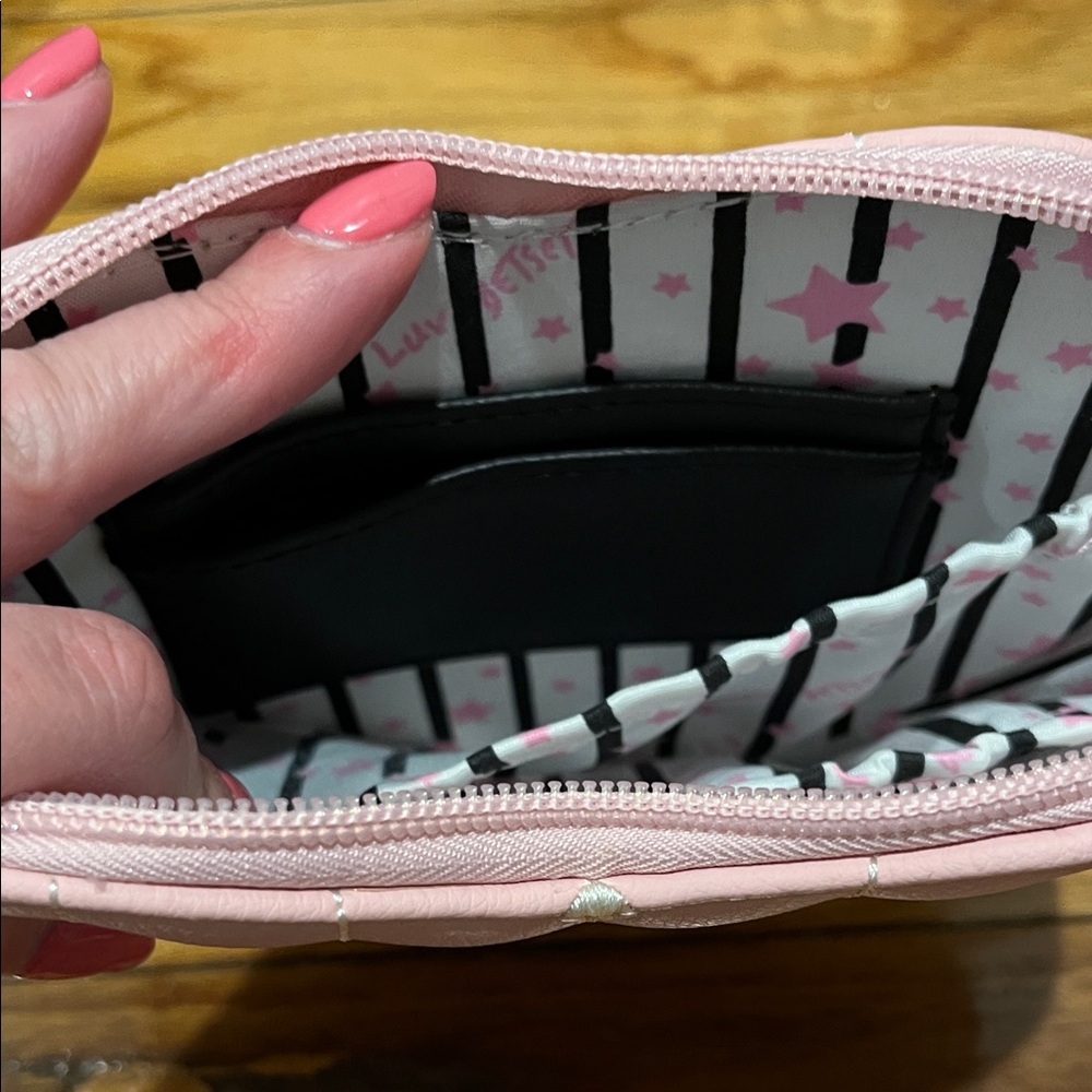 Betsey Johnson Pink Heart Wristlet Clutch with Black Strap - Picture 6 of 6